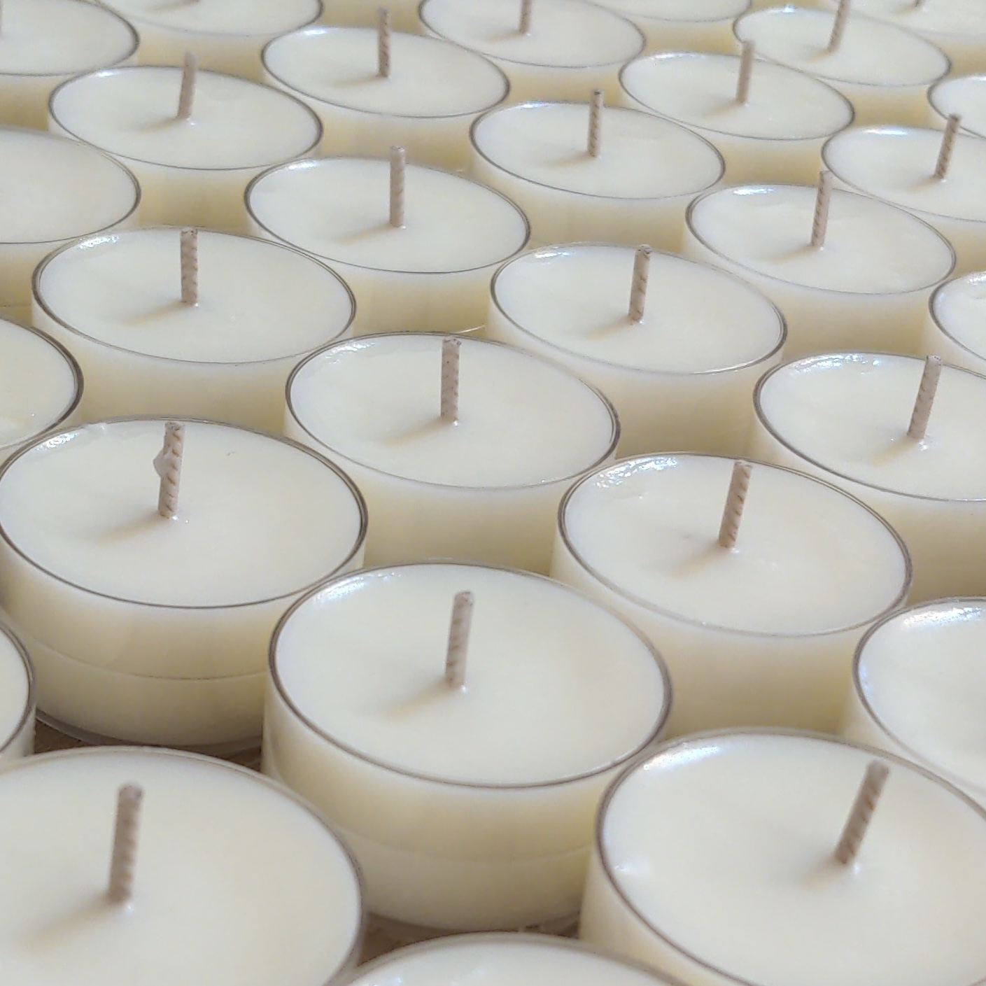 Are soy candles better than paraffin?