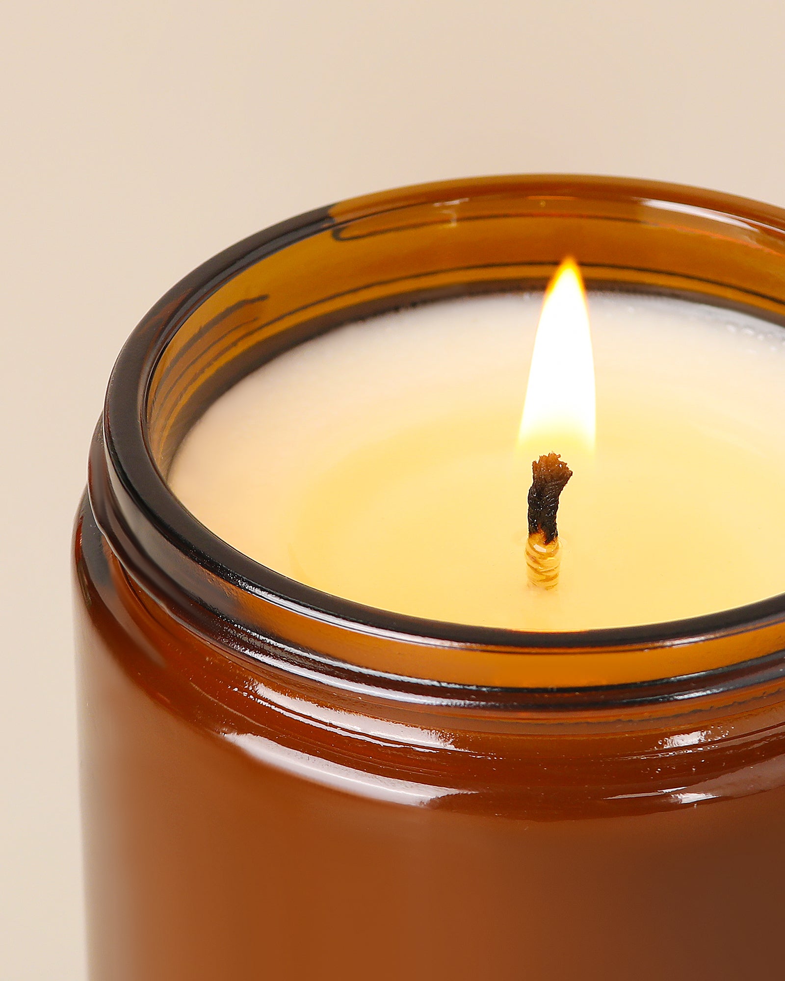 AOOVOO Scented Candle Golden Light - Balsam&Cedar