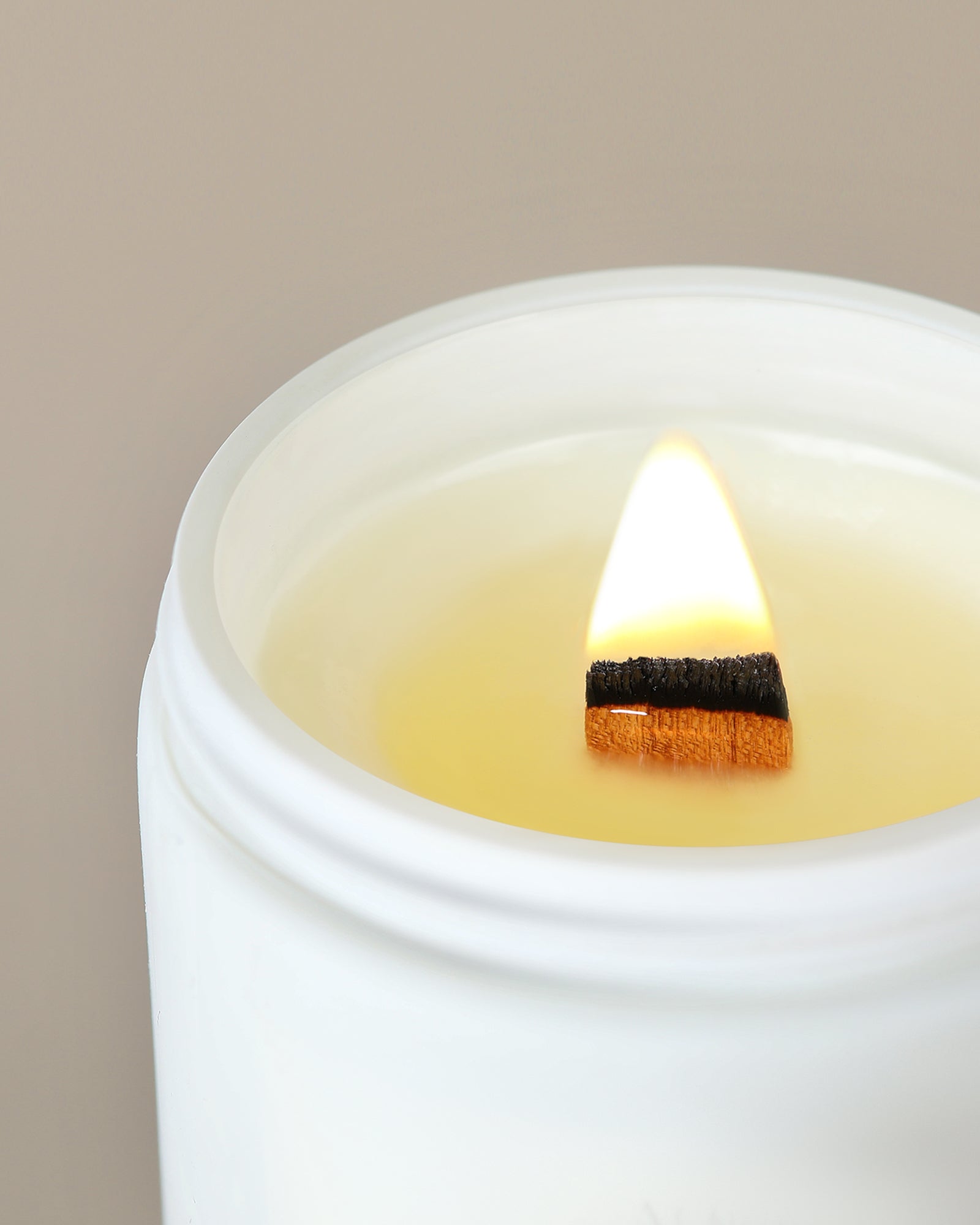 AOOVOO Classic Scented Candle – Cinnamon&Apple